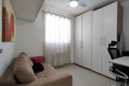 Apartamento para alugar com 60m², 2 quartos e 1 vagaQuarto 1 - Armários