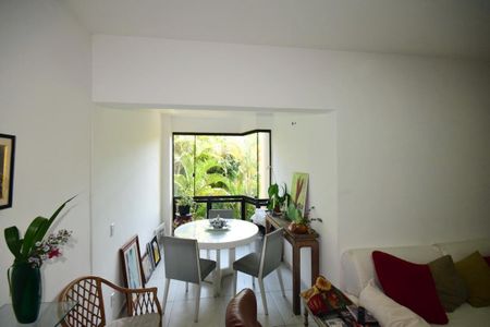 Apartamento à venda com 90m², 2 quartos e 1 vagaSala