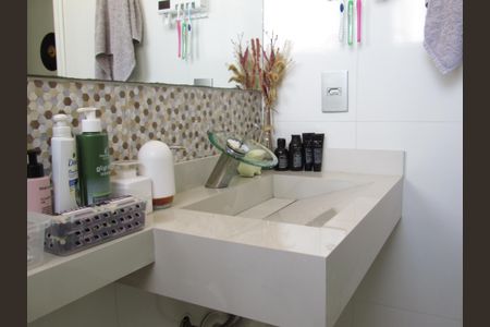 Apartamento para alugar com 80m², 3 quartos e 2 vagasBanheiro