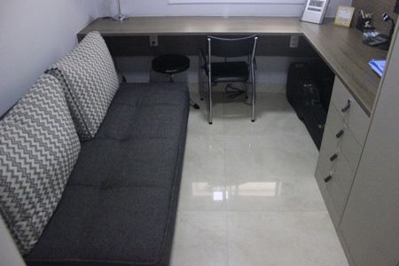 Apartamento à venda com 198m², 3 quartos e 3 vagasEscritório