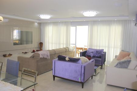 Apartamento à venda com 198m², 3 quartos e 3 vagasSala