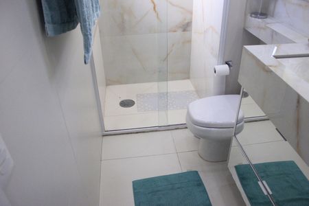 Apartamento à venda com 198m², 3 quartos e 3 vagasBanheiro da suíte 1