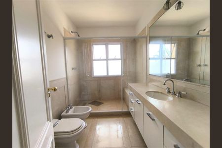 Casa à venda com 656m², 5 quartos e 6 vagas