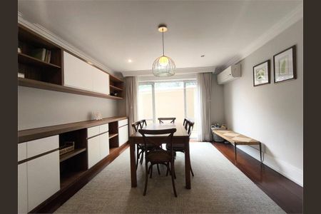 Casa à venda com 656m², 5 quartos e 6 vagas