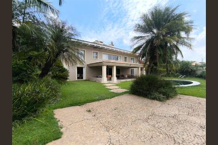 Casa à venda com 656m², 5 quartos e 6 vagas