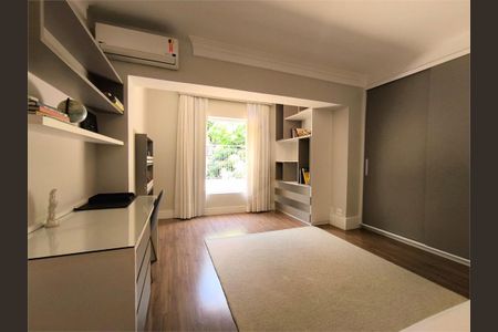 Casa à venda com 656m², 5 quartos e 6 vagas