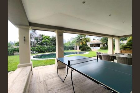 Casa à venda com 656m², 5 quartos e 6 vagas