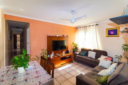 Apartamento à venda com 72m², 3 quartos e 1 vaga Apartamento à venda com 72m², 3 quartos e 1 vagaSala