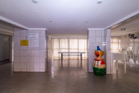 Apartamento à venda com 72m², 3 quartos e 1 vaga Apartamento à venda com 72m², 3 quartos e 1 vagaÁrea comum - Salão de festas