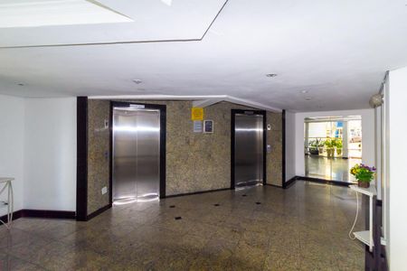 Apartamento à venda com 72m², 3 quartos e 1 vaga Apartamento à venda com 72m², 3 quartos e 1 vagaHall de entrada