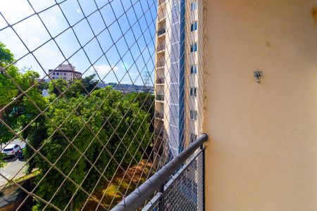 Apartamento à venda com 72m², 3 quartos e 1 vaga Apartamento à venda com 72m², 3 quartos e 1 vagaSacada