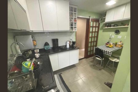 Apartamento à venda com 174m², 4 quartos e 2 vagas