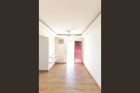 Apartamento à venda com 110m², 2 quartos e 1 vaga Apartamento à venda com 110m², 2 quartos e 1 vagaSala