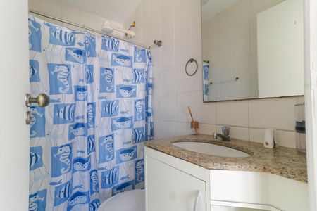 Apartamento à venda com 110m², 2 quartos e 1 vaga Apartamento à venda com 110m², 2 quartos e 1 vagaTerraço - Banheiro de serviço