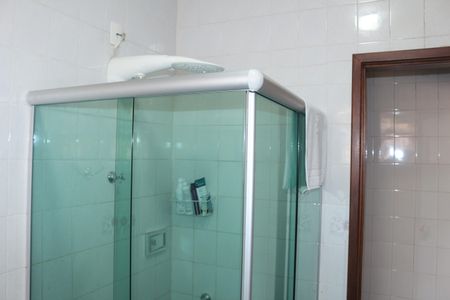 Casa à venda com 218m², 1 quarto e 12 vagasBanheiro