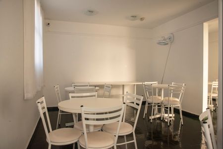 Apartamento para alugar com 49m², 2 quartos e 1 vagaÁrea comum - Salão de festas