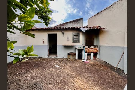 Casa à venda com 190m², 4 quartos e 3 vagasQuintal