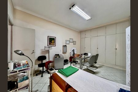 Casa à venda com 190m², 4 quartos e 3 vagasSuíte