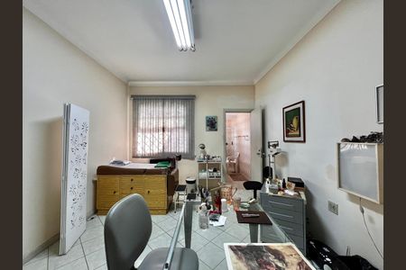 Casa à venda com 190m², 4 quartos e 3 vagasSuíte