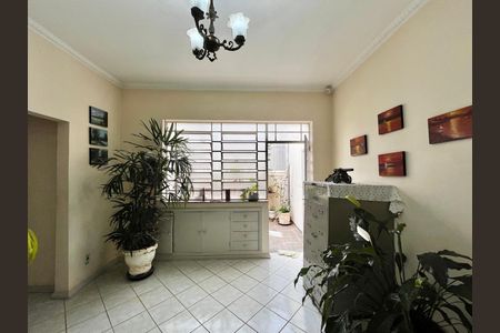 Casa à venda com 190m², 4 quartos e 3 vagasSala