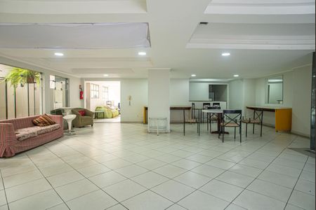 Apartamento para alugar com 36m², 1 quarto e 1 vaga Apartamento para alugar com 36m², 1 quarto e 1 vagaÁrea comum - Salão de festas