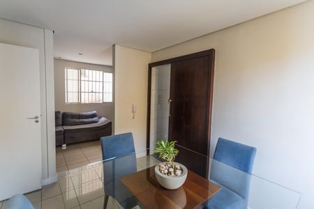 Apartamento à venda com 70m², 3 quartos e 2 vagasCopa
