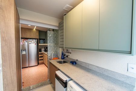 Apartamento à venda com 120m², 2 quartos e 1 vagaÁrea de serviço