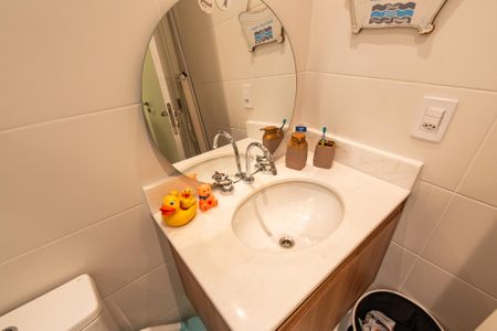 Apartamento à venda com 120m², 2 quartos e 1 vagaBanheiro da suíte 1