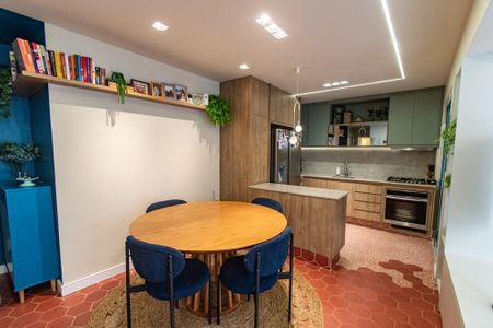 Apartamento à venda com 120m², 2 quartos e 1 vagaSala de Jantar