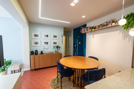 Apartamento à venda com 120m², 2 quartos e 1 vagaSala de Jantar