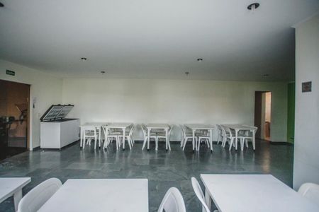 Apartamento à venda com 59m², 2 quartos e 1 vaga Apartamento à venda com 59m², 2 quartos e 1 vagaÁrea comum - Salão de festas
