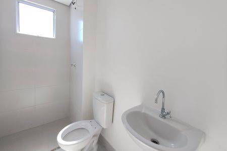 Apartamento à venda com 47m², 2 quartos e 1 vaga Apartamento à venda com 47m², 2 quartos e 1 vagaBanheiro