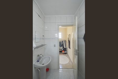 Casa à venda com 157m², 3 quartos e 2 vagas Casa à venda com 157m², 3 quartos e 2 vagasBanheiro da Suíte