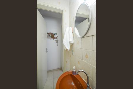 Casa à venda com 157m², 3 quartos e 2 vagas Casa à venda com 157m², 3 quartos e 2 vagasLavabo