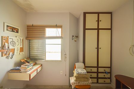 Casa à venda com 157m², 3 quartos e 2 vagas Casa à venda com 157m², 3 quartos e 2 vagasQuarto 2