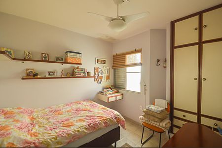 Casa à venda com 157m², 3 quartos e 2 vagas Casa à venda com 157m², 3 quartos e 2 vagasQuarto 2