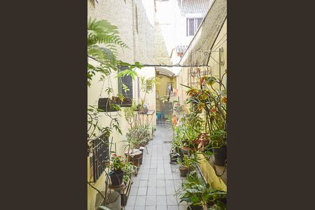 Casa à venda com 157m², 3 quartos e 2 vagas Casa à venda com 157m², 3 quartos e 2 vagasCorredor