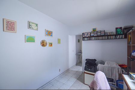 Casa à venda com 157m², 3 quartos e 2 vagas Casa à venda com 157m², 3 quartos e 2 vagasEscritório