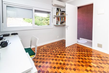 Casa à venda com 280m², 6 quartos e 6 vagasSuíte 2