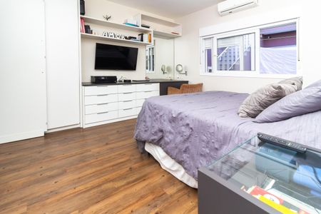 Casa à venda com 280m², 6 quartos e 6 vagasSuíte