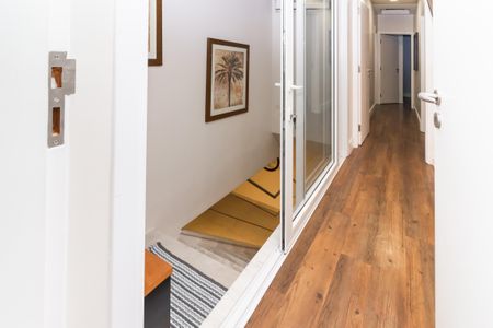 Casa à venda com 280m², 6 quartos e 6 vagasCorredor