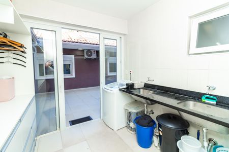 Casa à venda com 280m², 6 quartos e 6 vagasÁrea de Serviço