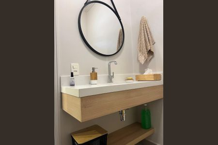 Casa à venda com 280m², 6 quartos e 6 vagasLavabo da Academia