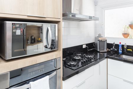 Casa à venda com 280m², 6 quartos e 6 vagasCozinha