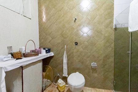 Casa à venda com 395m², 3 quartos e 4 vagas Casa à venda com 395m², 3 quartos e 4 vagasBanheiro da suíte