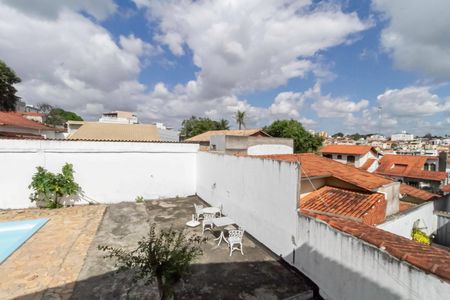 Casa à venda com 395m², 3 quartos e 4 vagas Casa à venda com 395m², 3 quartos e 4 vagasQuarto 2 - Vista