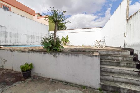 Casa à venda com 395m², 3 quartos e 4 vagas Casa à venda com 395m², 3 quartos e 4 vagasQuintal