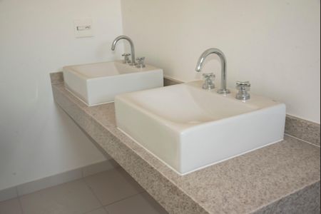 Apartamento à venda com 147m², 4 quartos e 2 vagasBanheiro da Suíte 2