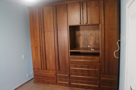 Casa à venda com 220m², 3 quartos e 2 vagasQuarto 1