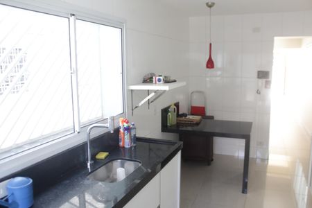 Casa à venda com 220m², 3 quartos e 2 vagasCozinha